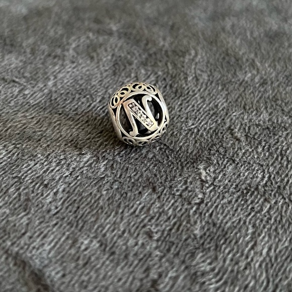 Pandora “N” initial charm - Picture 2 of 3